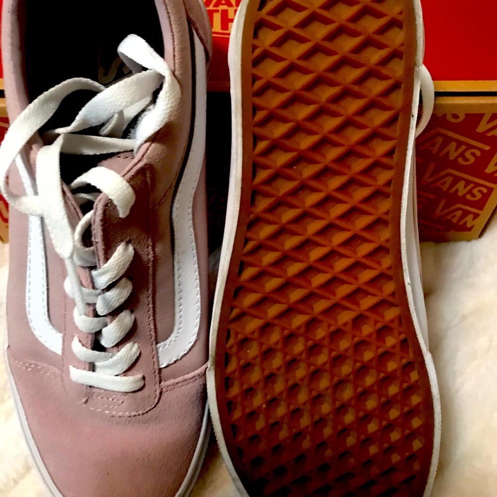 Vans suede women’s size 8 shoes.  brand new in box.